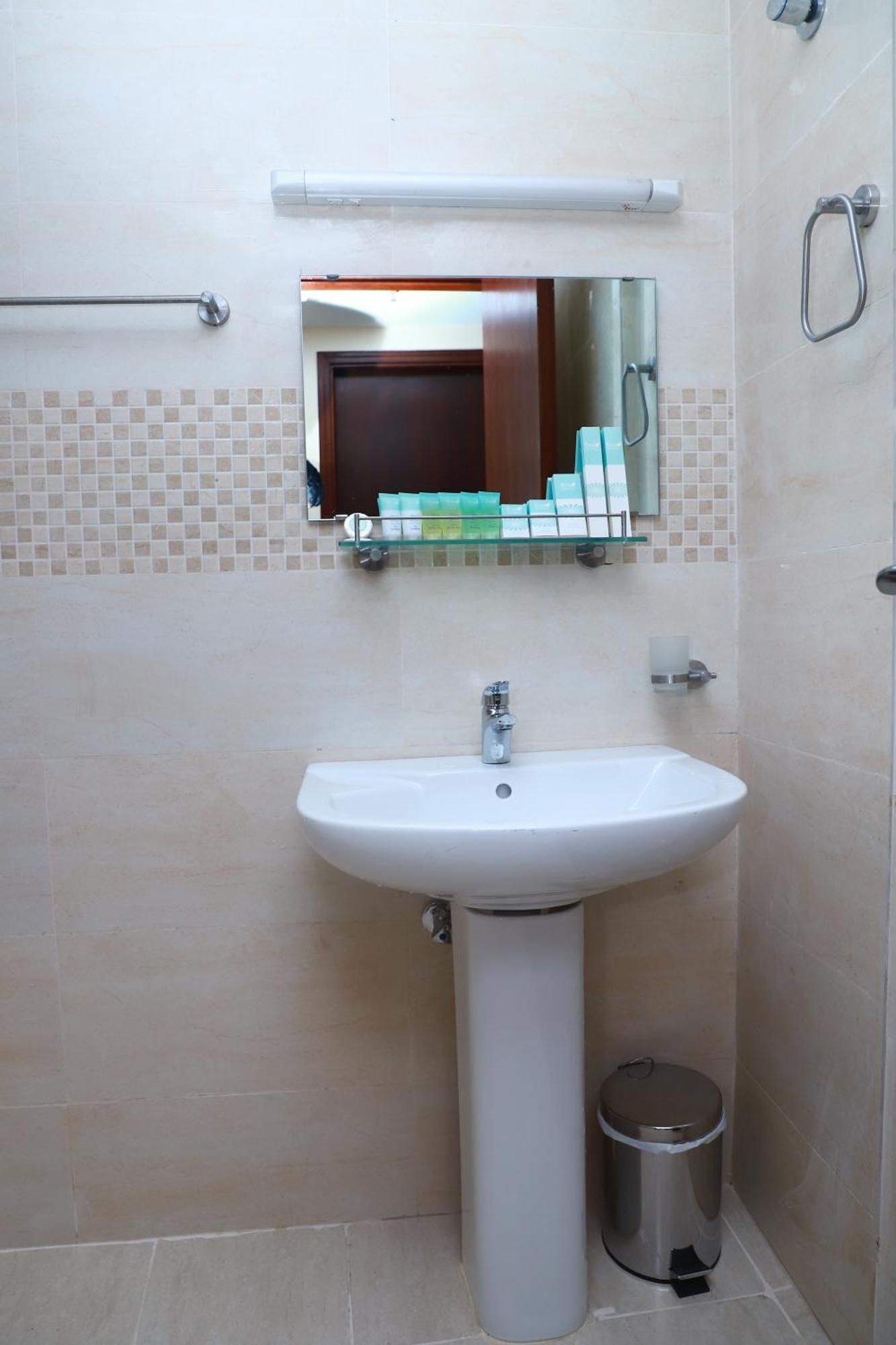 Onyx Hotel Apartments - Maha Hospitality Group Аджман Экстерьер фото