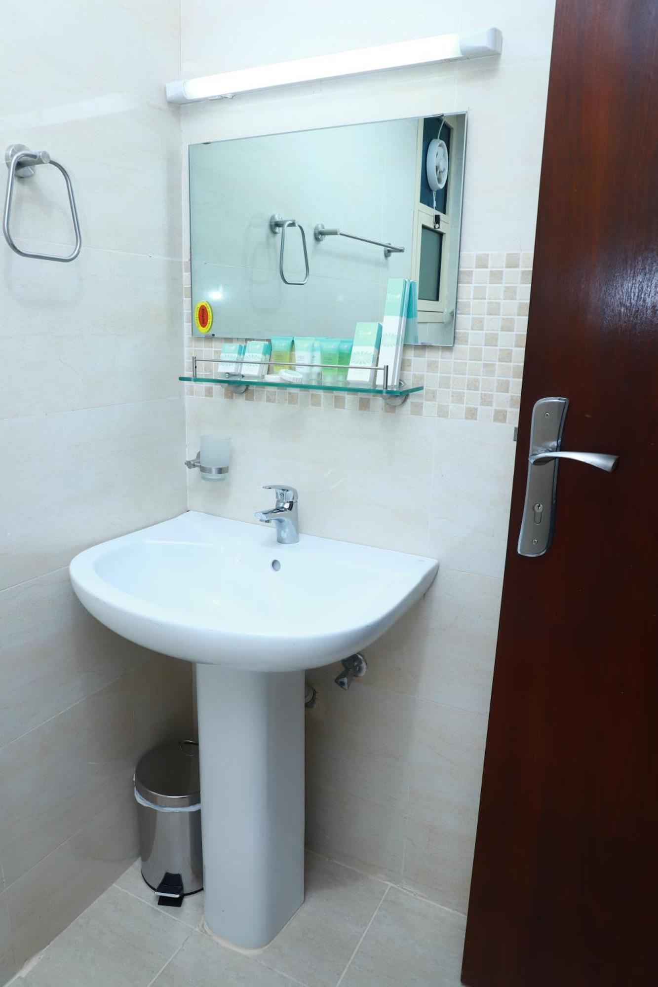 Onyx Hotel Apartments - Maha Hospitality Group Аджман Экстерьер фото